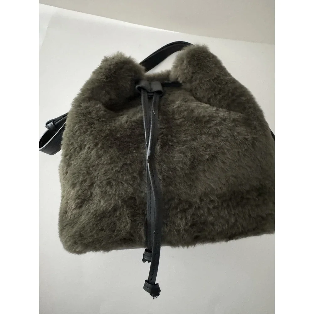 House of‎ Harlow 1960 Faux Fur Bucket Crossbody Purse Bag